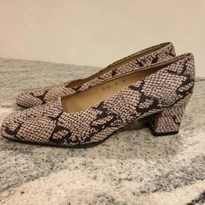 ENZO ANGIOLINI Leather Python print Square toe low heels SIZE 9M